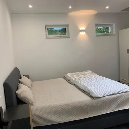 Schlafzimmer Nr3 In Wuerzburg Heidingsfeld