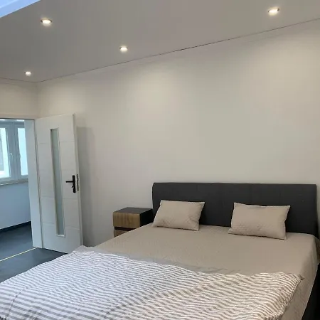 Schlafzimmer Nr3 In Wuerzburg Apartment Heidingsfeld